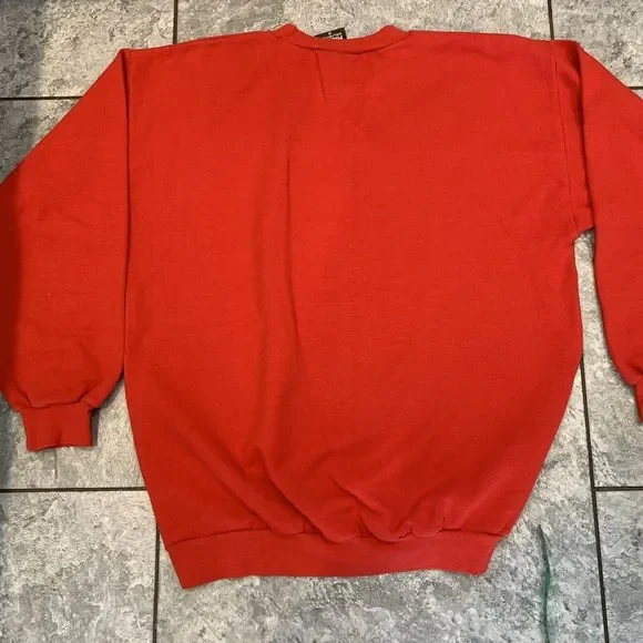 Disney Mickey Unlimited Vintage Sweater Sweatshirt Winnie The Pooh Red Size M - Picture 5 of 7